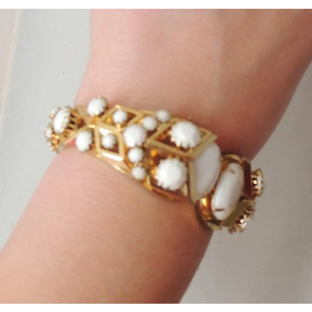Vintage 1960s Signed Castlecliff White Rhinestone Clamper Bracelet For Sale - Image 4 of 9