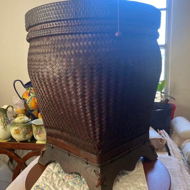 Chinese Chinese Vintage Hand Stitched Rattan Basket With Round Top and Dark Patina For Sale - Image 3 of 8