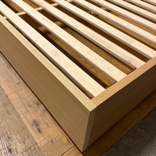 California King Bespoke Natural Oak Wood Platform Bed Frame For Sale - Image 12 of 12