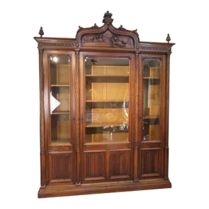Early 20th Century English Gothic Style Walnut Bookcase
