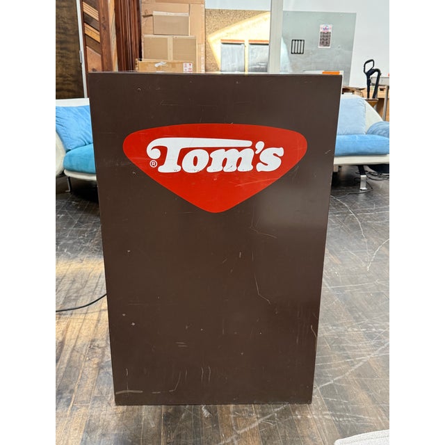 Tom's Table Top Vending Machine For Sale - Image 9 of 12