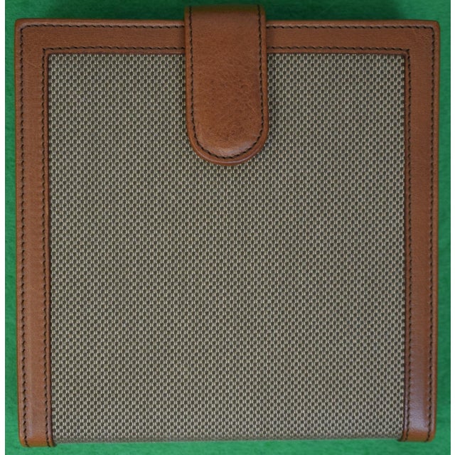 Traditional Brooks Brothers Leather Folding Backgammon & Chess Travel Board Game Set Made in Italy (Lnwot) For Sale - Image 3 of 7