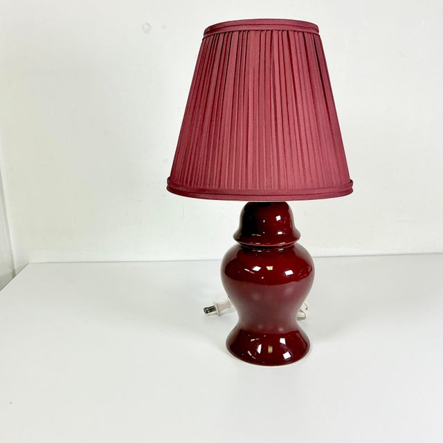 1980s Traditional Chinoiserie Boho Chic Ceramic Ginger Jar Petite Table Lamp. For Sale - Image 10 of 11