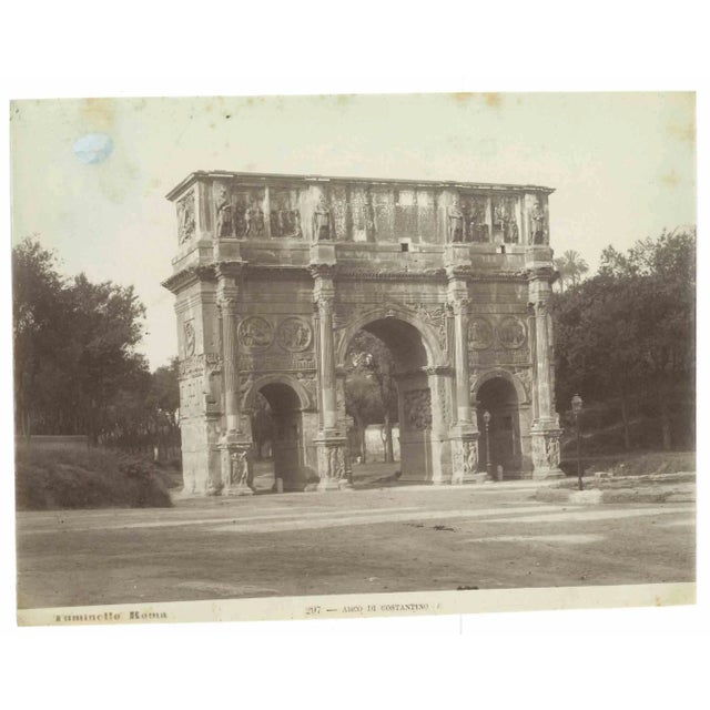 Arch of Constantine is a vintage print in salt silver realized by Ludovico Tuminello in the early 20th Century. Titled on...