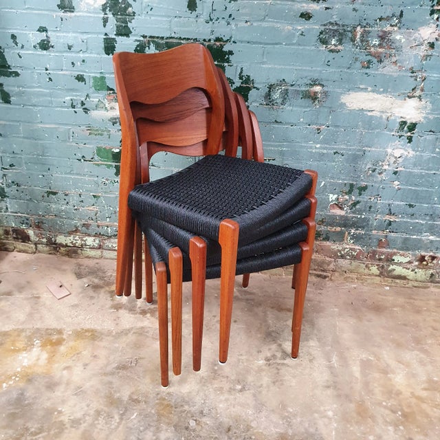 Mid-Century Modern Vintage Niels Moller Teak Dining Chairs Model 71 - Set of 4 For Sale - Image 3 of 8