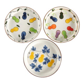 Vintage Minimalism Ceramic Pedestal Dish - Set of 3 For Sale