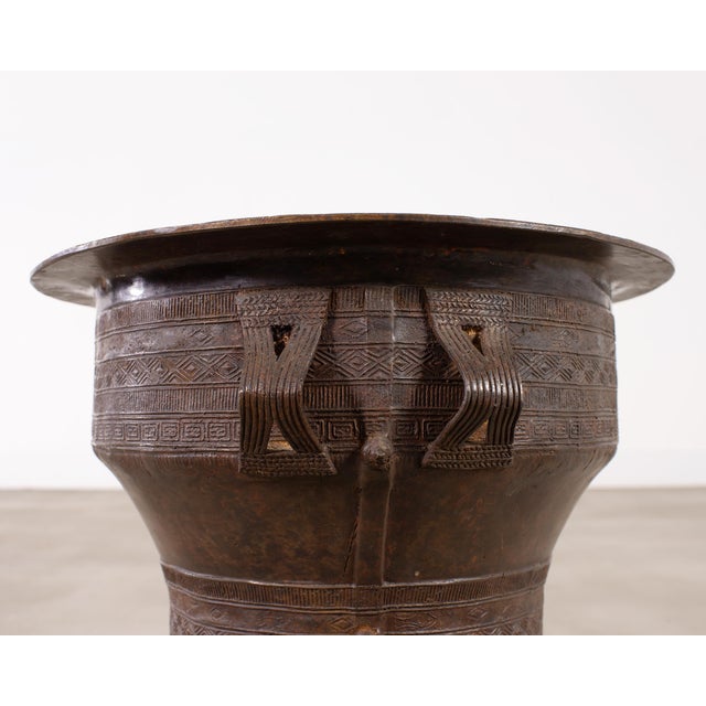 Southeast Asian Patinated Bronze Rain Drum or Drinks Table For Sale - Image 15 of 16
