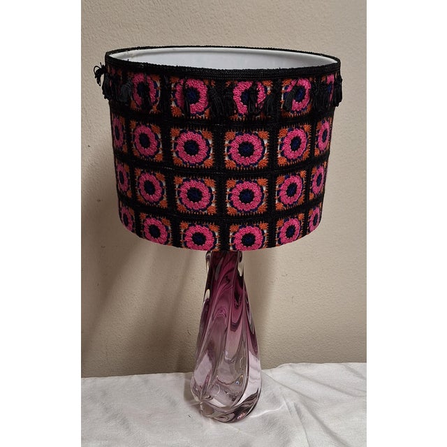 Belgian Pink Crystal Glass Table Base from Val St Lambert with Handmade Fabric Shade from Lamplove, 1970s For Sale - Image 4 of 11