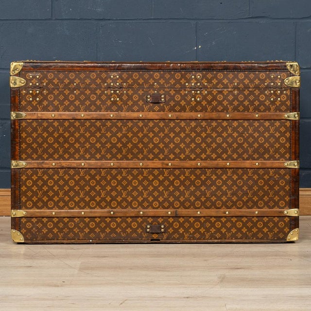 Louis Vuitton 20th Century Malle Haute in Monogram Canvas from Louis Vuitton, France, 1910s For Sale - Image 4 of 18