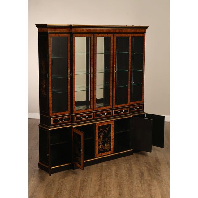Late 20th Century Drexel Asian Style Chinoiserie Display Cabinet Breakfront For Sale - Image 5 of 18