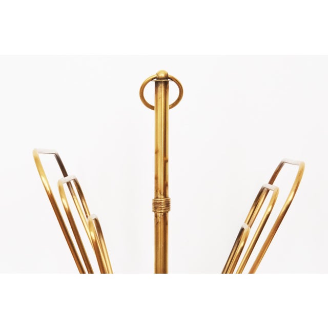 French Magazine Rack in Brass and Wood attributed to Jacques Adnet, 20th Century For Sale - Image 6 of 14