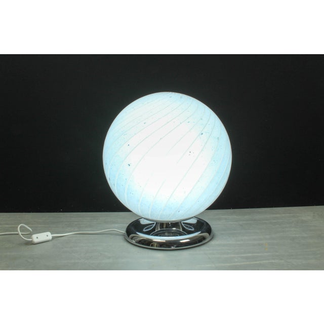 Mid-Century Swirl Murano Glass Ball Table Lamp with Chrome Base, 1970s For Sale - Image 3 of 13