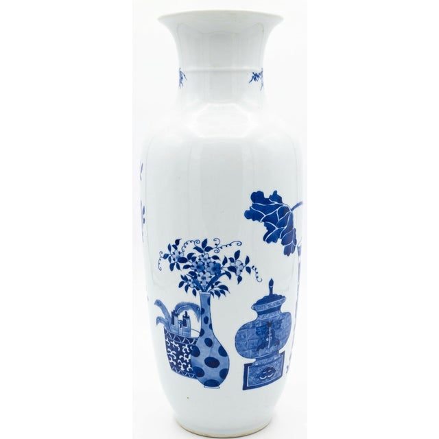 Qing Dynasty (Kangxi Reign) Blue and White Porcelain Rouleau Vase For Sale - Image 4 of 7
