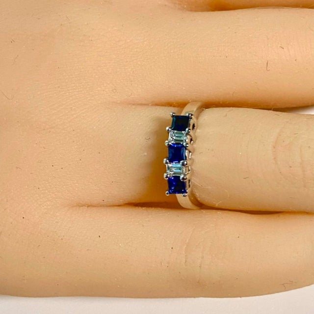 Vintage Platinum Ring Emerald-Cut Diamonds Princess-Cut Sapphires Size 5.5 For Sale In New York - Image 6 of 6