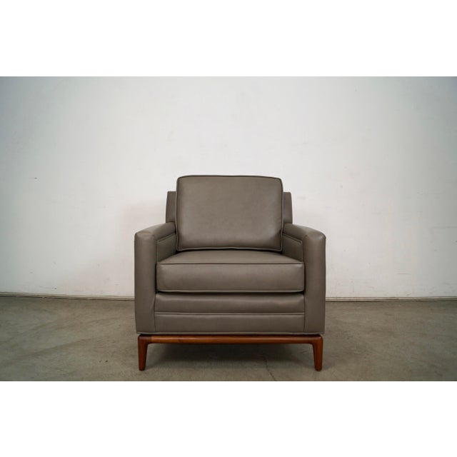 1960’s Mid-Century Modern Walnut & Leather Lounge Chair For Sale In Los Angeles - Image 6 of 12
