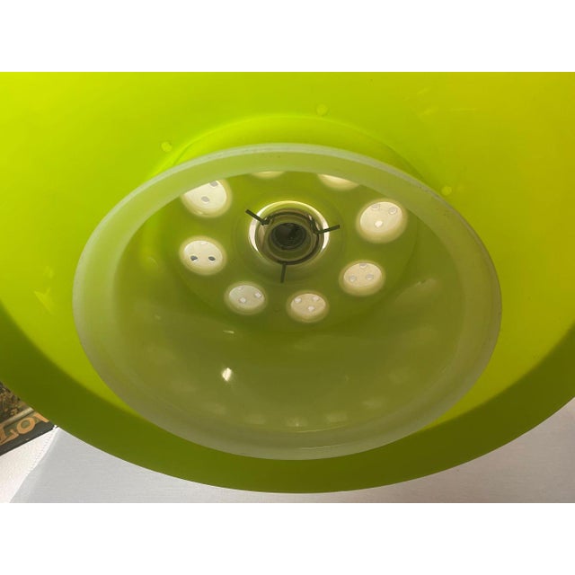 Large Space Age UFO Lamp in Green Acrylic, 1970s For Sale - Image 10 of 12