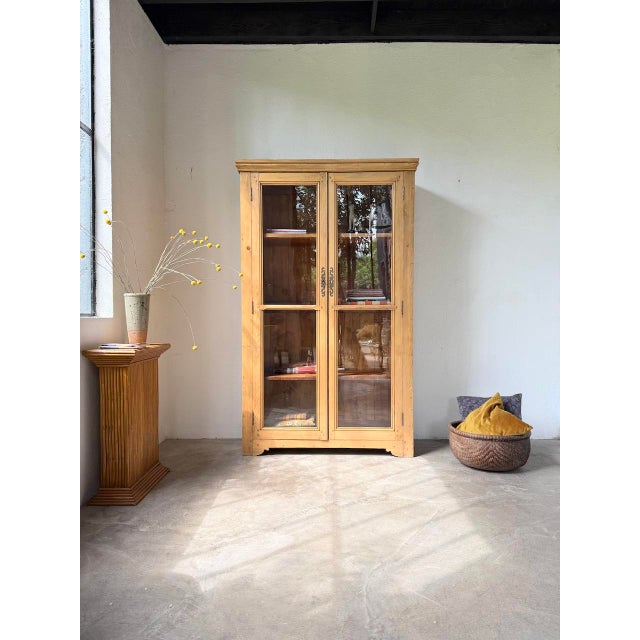 Wood Vintage Display Cabinet in Pine and Glass, 1950 For Sale - Image 7 of 18