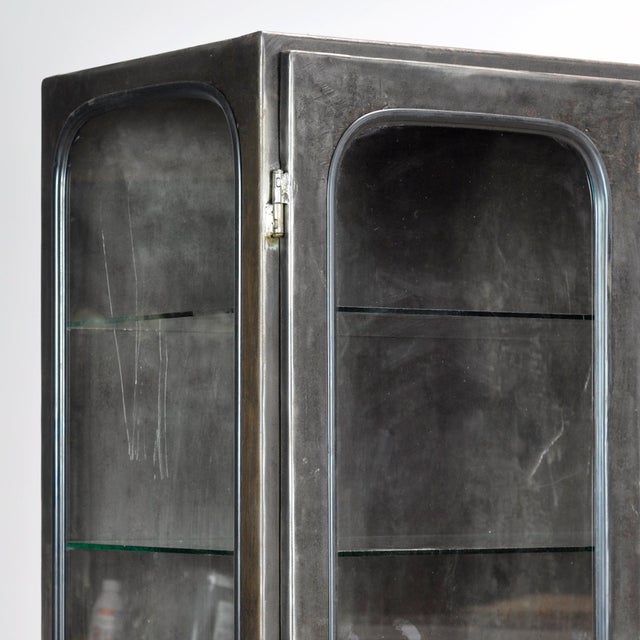 1970s Vintage Glass Medical Cabinet, 1970s For Sale - Image 5 of 9