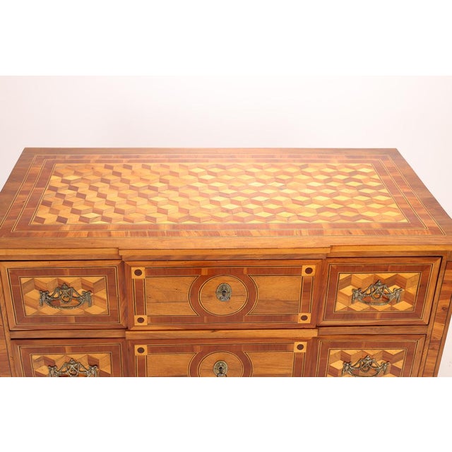 Louis Seize Commode in Walnut, 1790s For Sale - Image 3 of 12