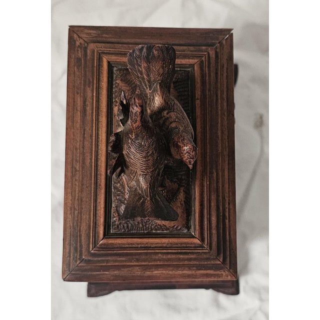 1880s Black Forest Carved Walnut Jewelry Box With Birds, Floral Relief, & Key For Sale - Image 9 of 15