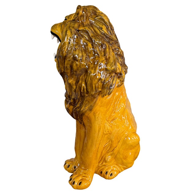 Mid-Century Modern Large Italian Majolica Roaring Lion Sculpture, Hand-Painted Glazed Ceramic 1970s For Sale - Image 3 of 11