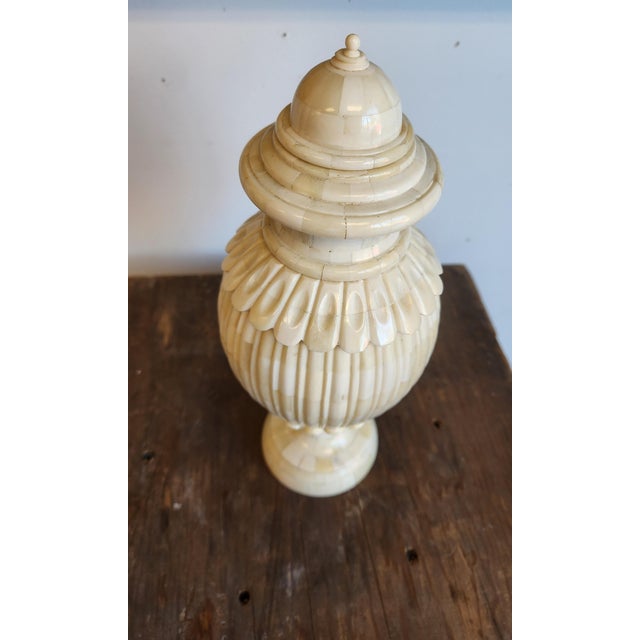 Wood Vintage Enrique Garcel Neoclassical Style Fluted Tessellated Bone Lidded Urns - Set of 3 For Sale - Image 7 of 16