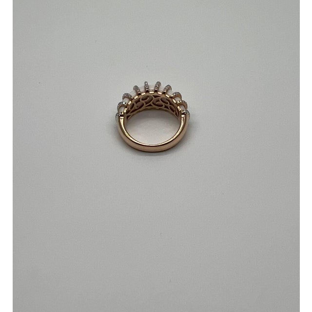 White Agate Cabochon White Diamonds 18 Karat Rose Gold Statement Unique Ring, Size 3 For Sale - Image 4 of 10