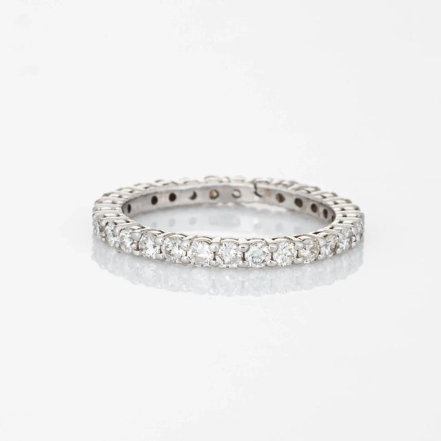 Mid 20th Century 1.60ct Diamond 14k White Gold Eternity Ring Sz 8.5 For Sale - Image 4 of 5
