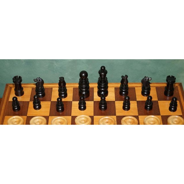 Vintage English Pattern Boxwood & Ebonised Chess Set, 1950, Set of 32 For Sale - Image 3 of 16