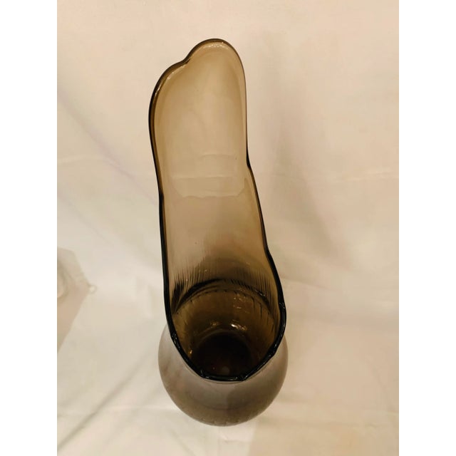 Mid 20th Century Vintage Fayette-Style Oversized “Gourd Art” Glass Vase in a Smokey Quartz Color For Sale - Image 5 of 12