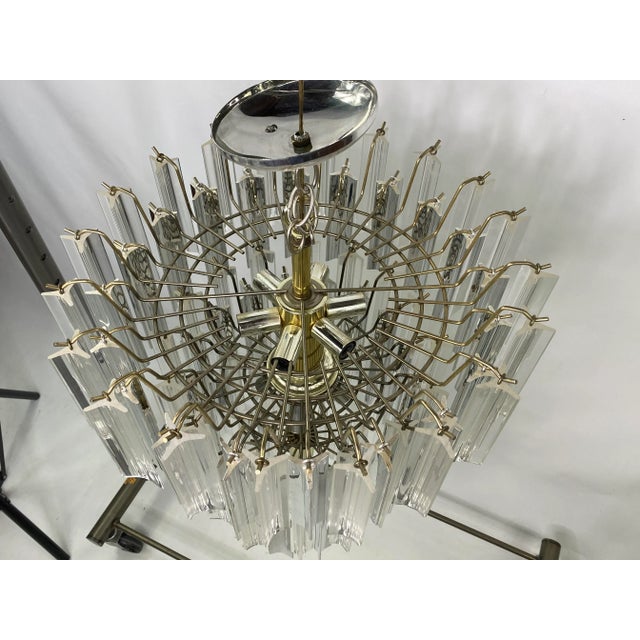 1970s Mid-Century Three-Tier Lucite Chandelier For Sale - Image 5 of 13