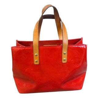 A 2004 Louis Vuitton Red Vernis Patent Leather and Vachetta Reade Hand-Bag For Sale