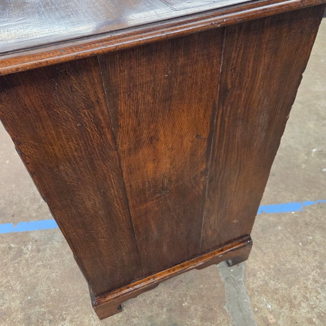 Late 19th Century Georgian Cherry & Oak Banded 5 Drawer Chest With Brass Handles & Escutheons For Sale In Atlanta - Image 6 of 17