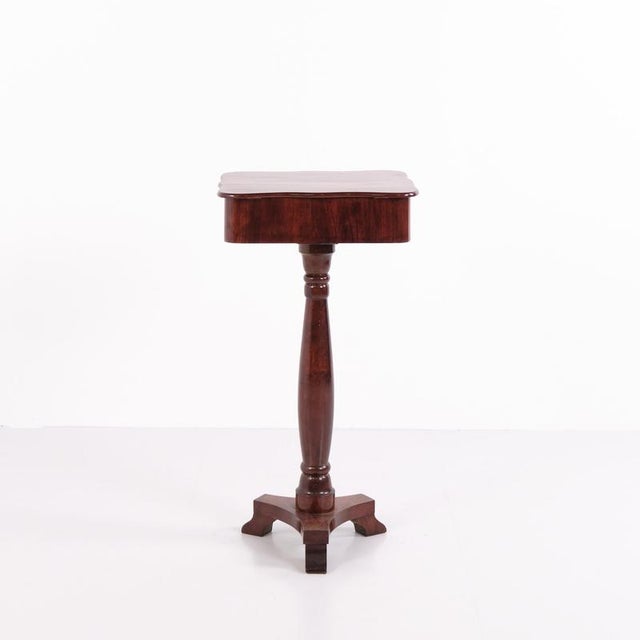 Wood Antique Mahogany Lamp Table with Column Base and Lock, 20th Century For Sale - Image 7 of 10