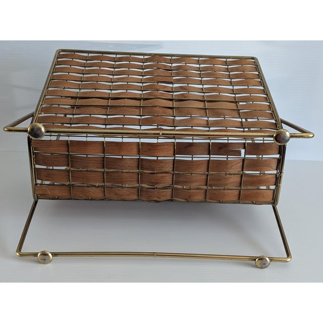 1950s MCM Tony Paul for Woodlin-Hall Maple Gold Tone Magazine Rack For Sale In Santa Fe - Image 6 of 9