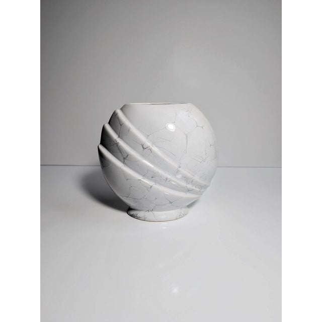 White Art Deco Shell Vase in Foam Glaze Ceramic, 1980s For Sale - Image 8 of 8