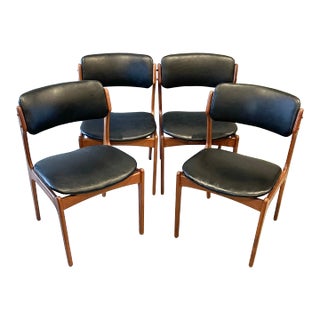 1960s Od Møbler A-S Erik Buch Model 49 Teak Dining Chairs, Oddense Maskinsnedkeri - Set of 4 For Sale