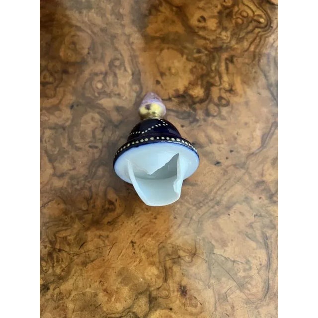 Victorian Porcelain Hand Painted Lidded Vases, 1860s, Set of 2 For Sale - Image 9 of 10