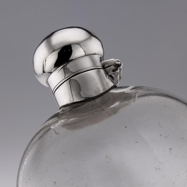 20th Century Edwardian Solid Silver & Glass Hip Flask from Sheffield, 1910s For Sale - Image 5 of 9