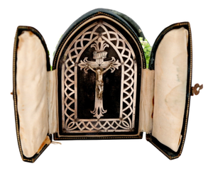 Silver Oratory with Reliefs, Cutouts and Applications of Jesus Christ Crucified
