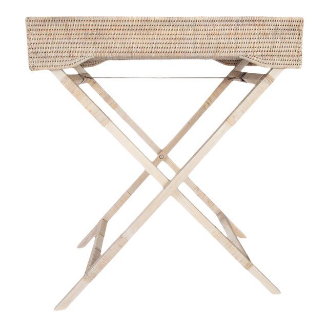 Our rattan butler tray tables are perfect to have breakfast in bed or to serve up your morning cup of coffee in style, its...