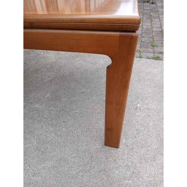 Extendable table designed by Tito Agnoli for Molteni, part of the Fiorenza series. Simple and light-lined. Ideal for...