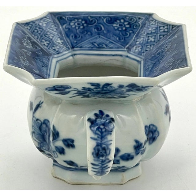 Ceramic Chinese Blue and White Spittoon, Qing Dynasty, Kangxi Period For Sale - Image 7 of 9