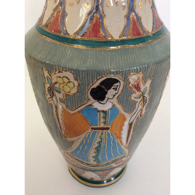 1960s Vintage Italian Deruta Majolica Vase For Sale - Image 5 of 10