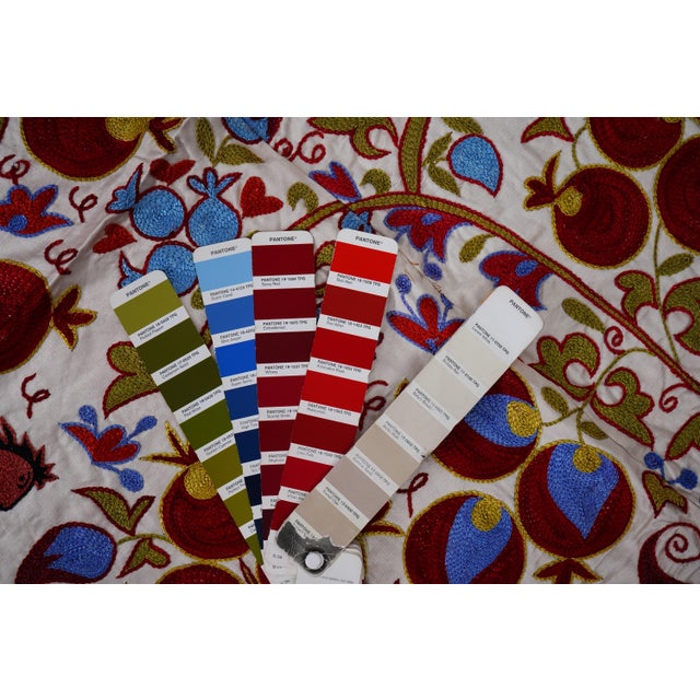 Suzani Tapestry – White Base With Horse and Pomegranate Motifs 3'2'' X 6' For Sale - Image 13 of 13