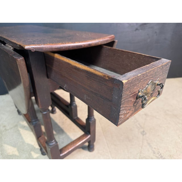 18th Century Oak Gate Leg Table, 1780 For Sale - Image 15 of 16