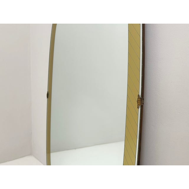 Vintage Wall Mirror, 1950s, in Flawless conditions. Designed 1950 to 1959