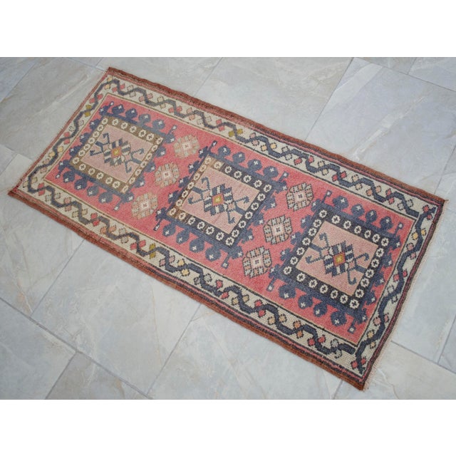 1970s Hand Knotted Door Mat, Entryway Rug, Bath Mat, Kitchen Decor, Small Rug, Turkish Rug - 1′10″ × 3′10″ For Sale - Image 10 of 13