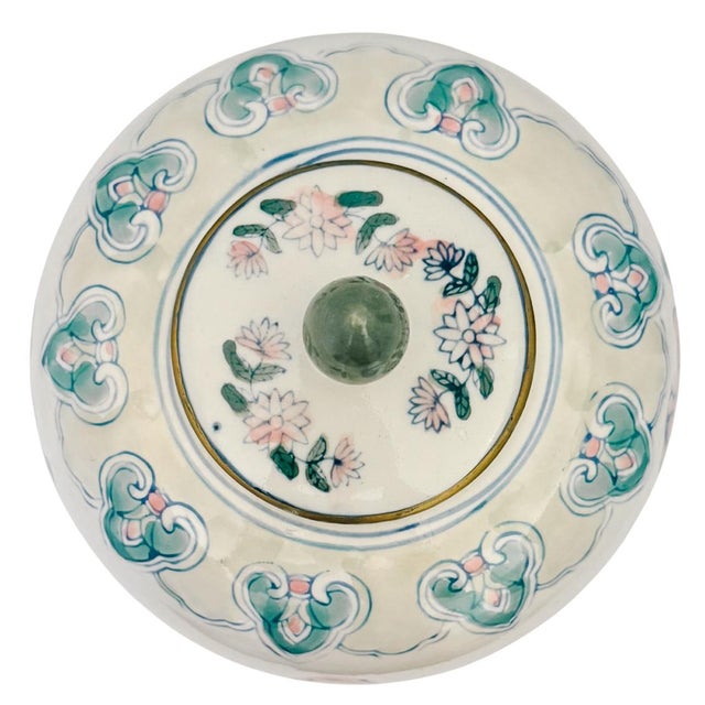 Chinoiserie Vintage Chinese Hand-Painted Polychrome Floral Porcelain Ginger Jar With Lid For Sale - Image 3 of 7