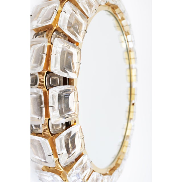 1960s Illuminated Round Crystal Glass and Brass Mirror from Palwa, 1960s For Sale - Image 5 of 10